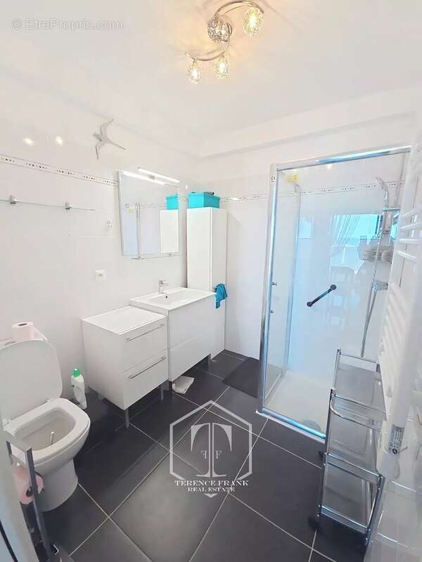 Appartement à VILLENEUVE-LOUBET