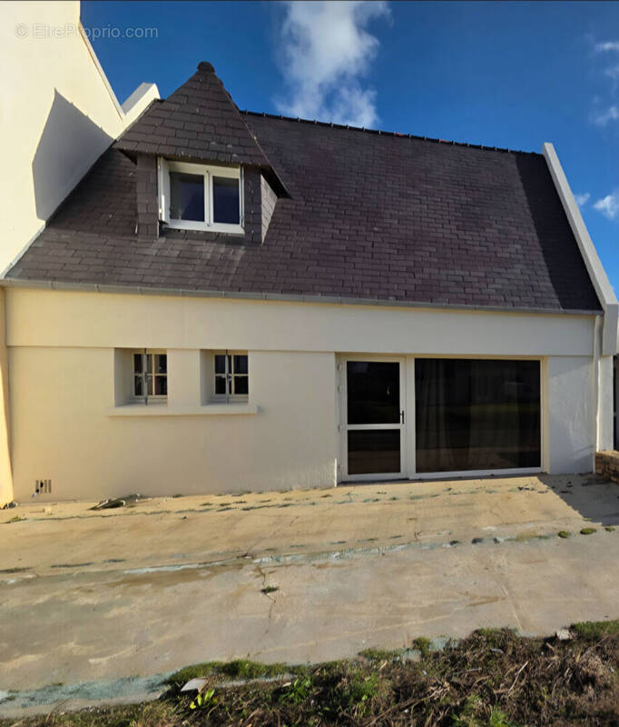 Maison à PLOUMOGUER