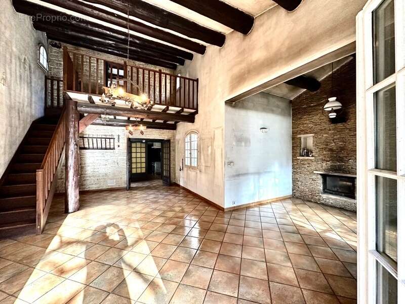 Maison à TOURVES