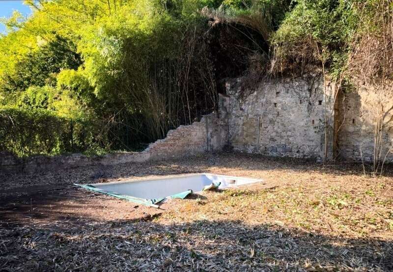 Maison à PORT-SAINTE-MARIE