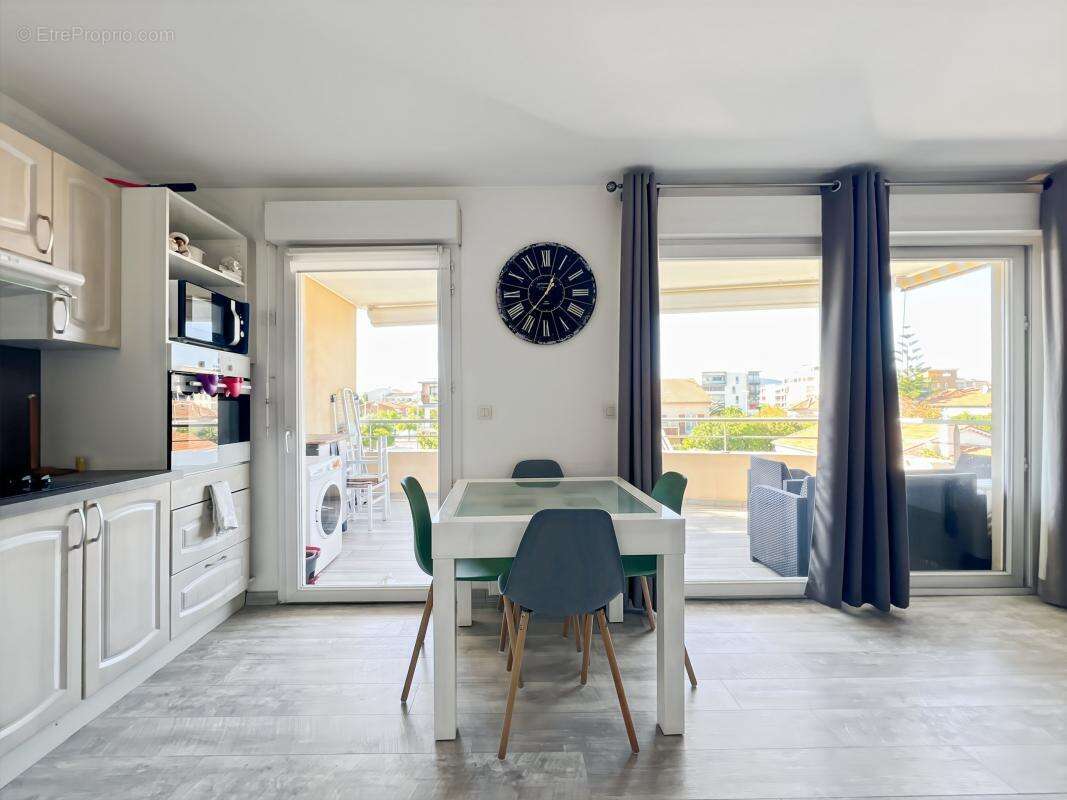 Appartement à FREJUS