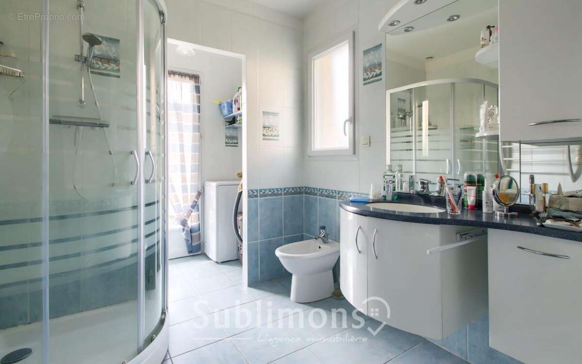 Maison sur sous sol complet et vie de plain pied - photo 8