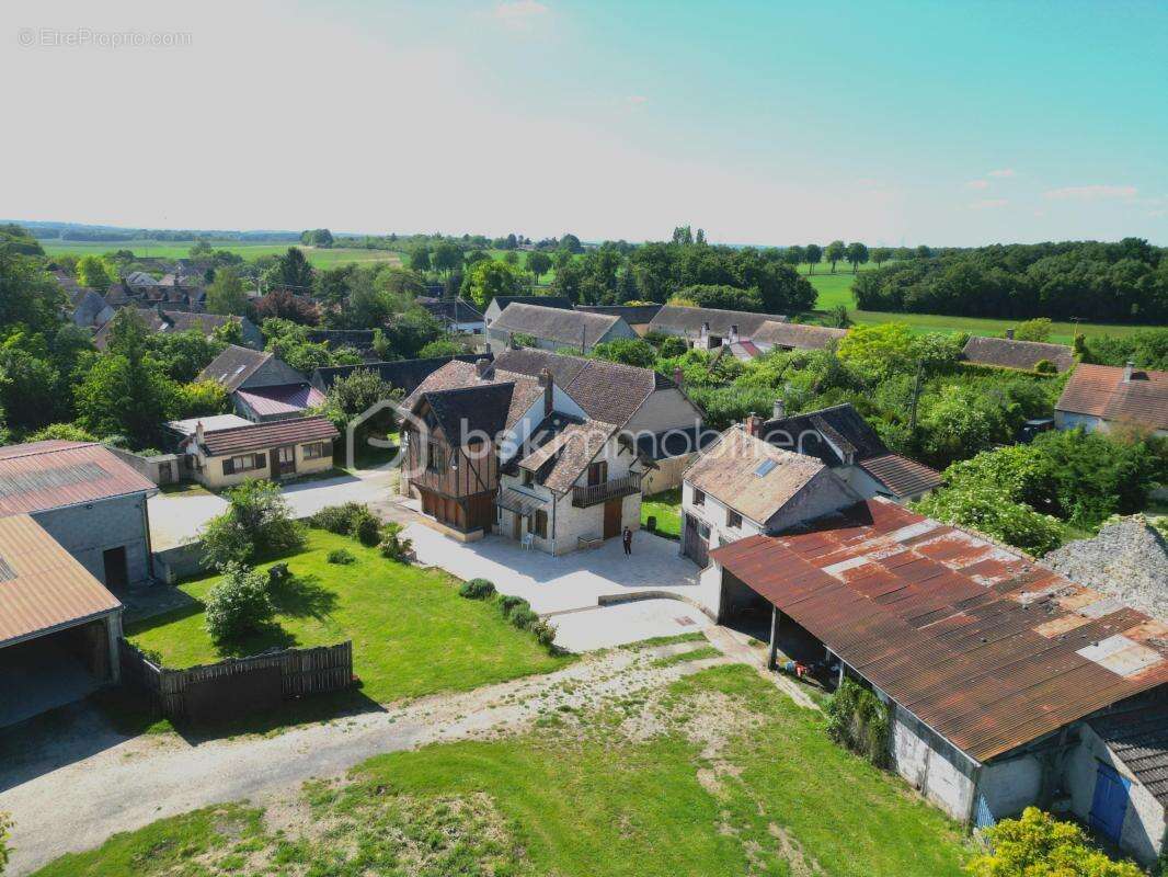 Maison à MORET-SUR-LOING