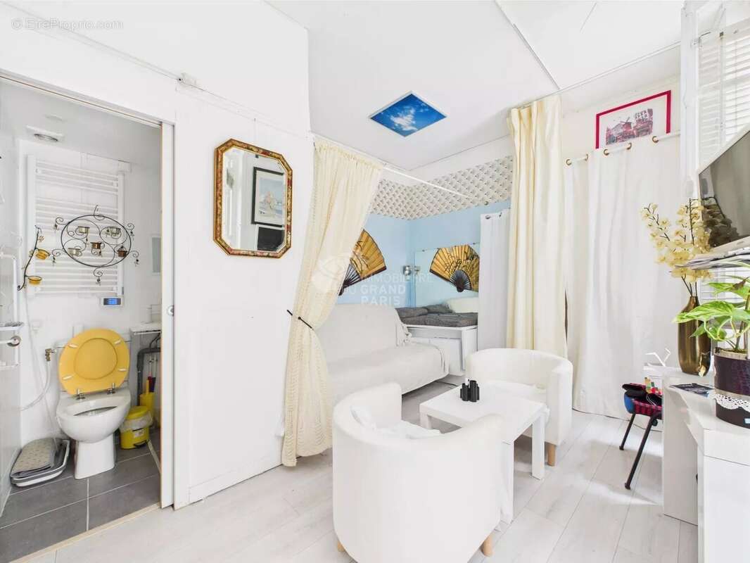 Appartement à PARIS-8E