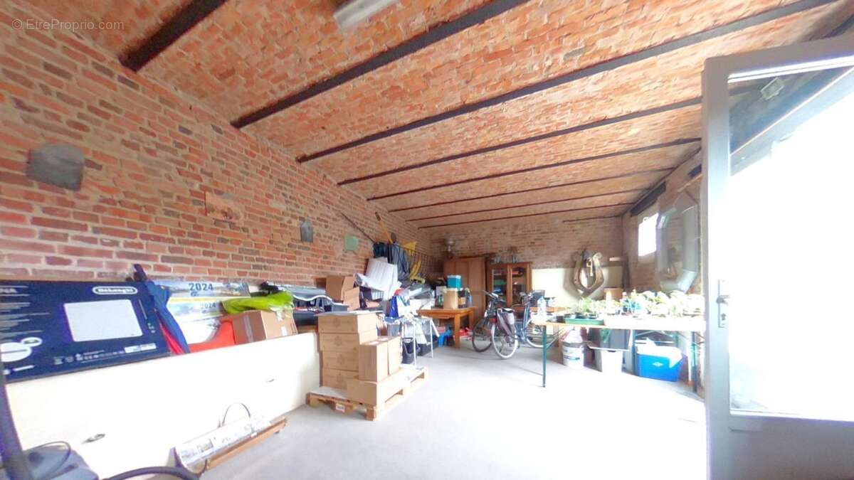 Maison à GOUZEAUCOURT