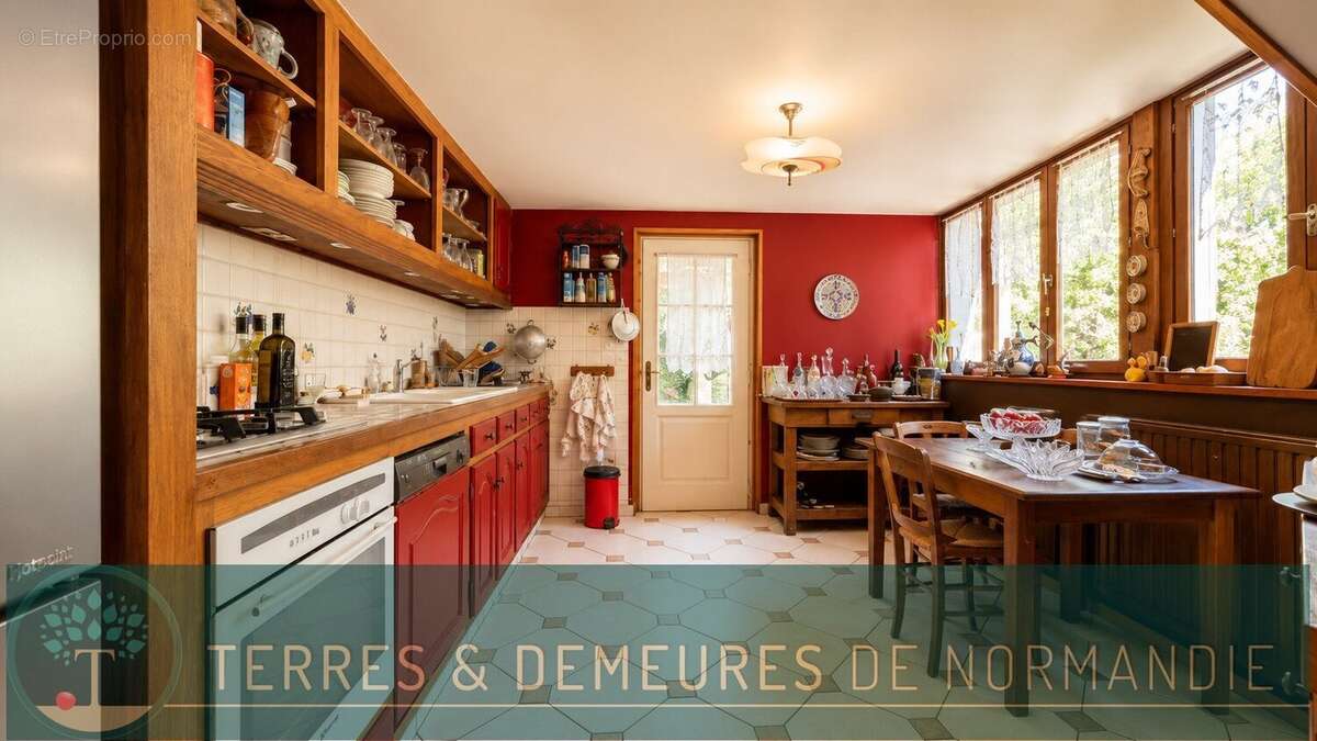 Jolie maison nichée dans un coin de verdure, au coeur du Tréport, Normandie 76. - photo 5