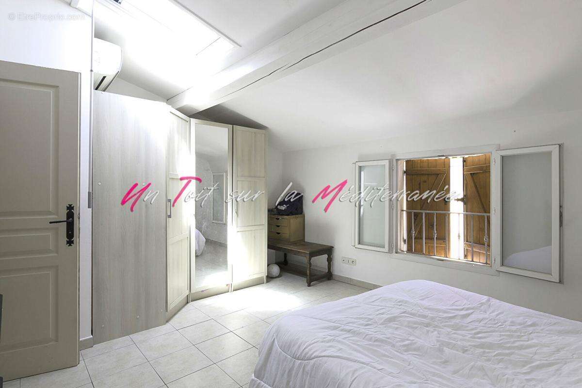 Appartement à PUGET-VILLE