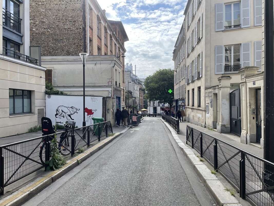 Autre à PARIS-20E