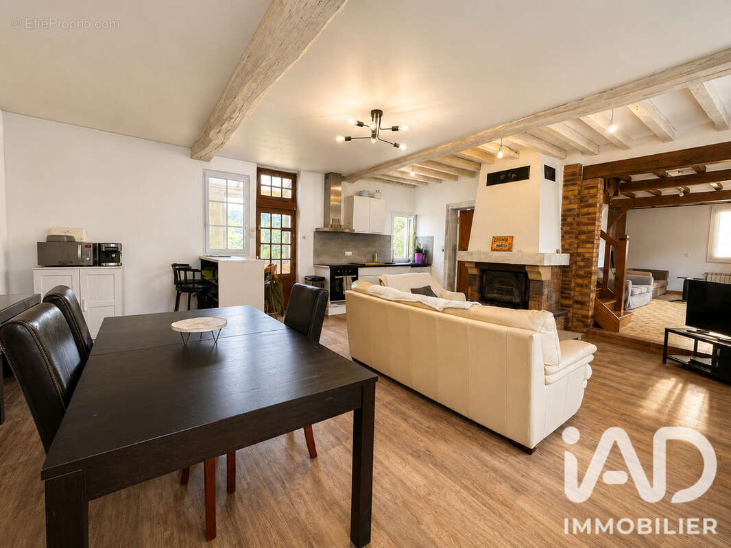 Maison 113 m² à Eragny-Sur-Epte  - photo 2