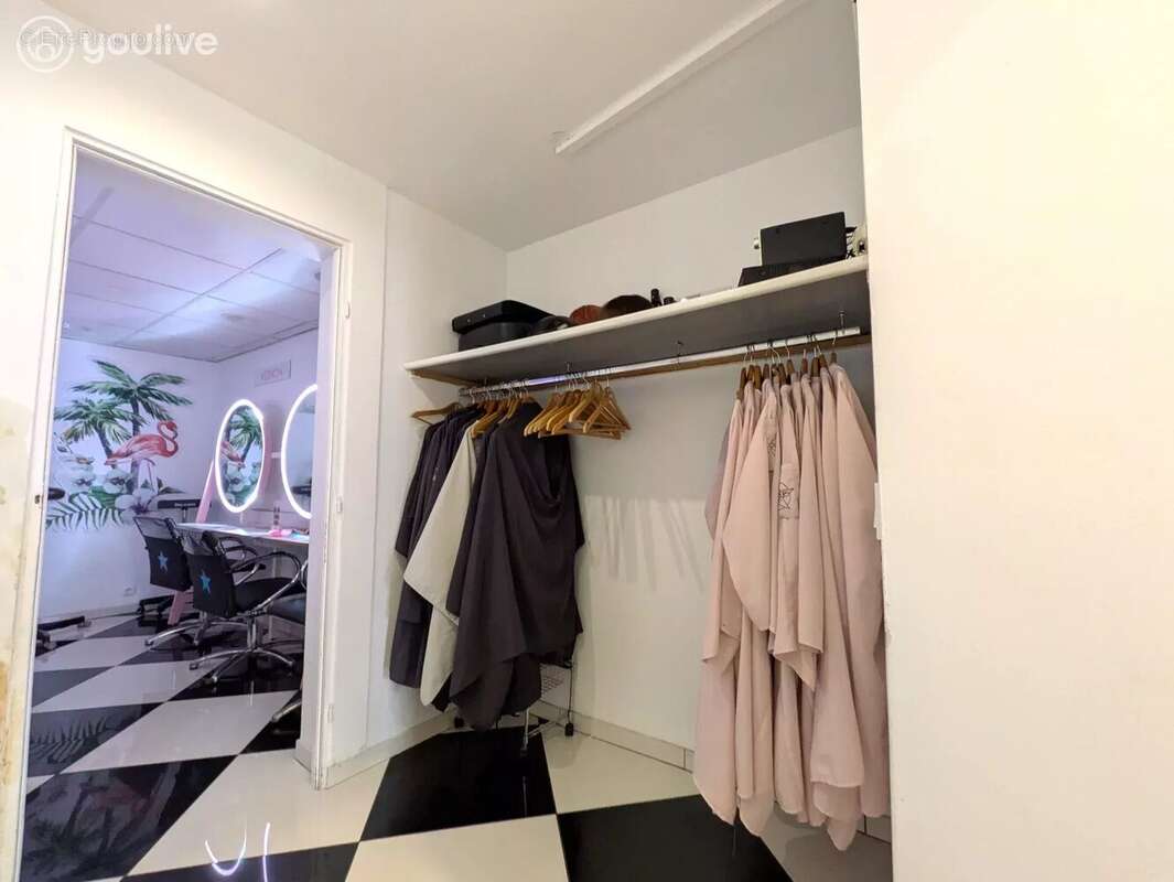 Commerce à PARIS-20E