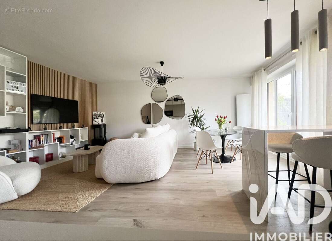 Photo 2 - Appartement à PUTEAUX
