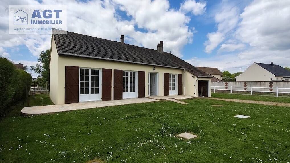 Maison à MILLY-SUR-THERAIN