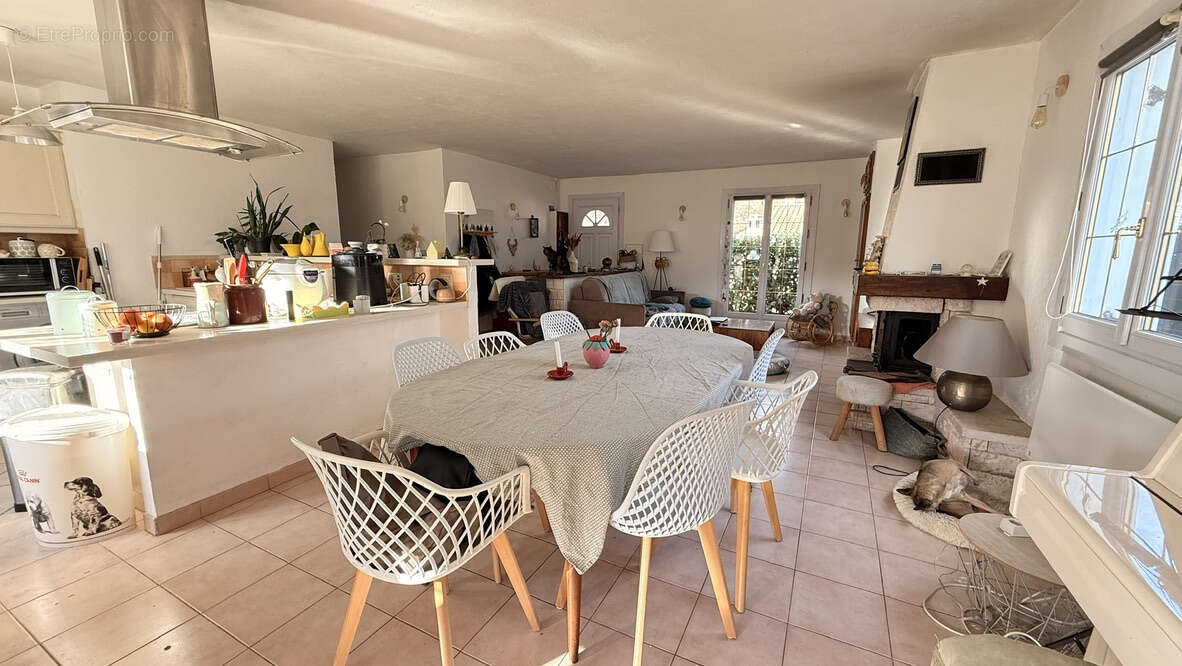 Maison à SAINT-JEANNET