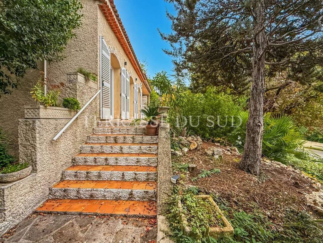 Maison à BOUC-BEL-AIR