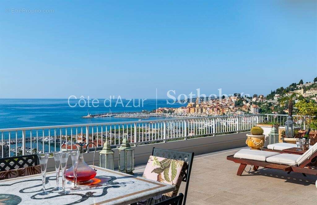 Menton Garavan penthouse duplex vue mer terrasses résidence luxe piscine garage - photo 18