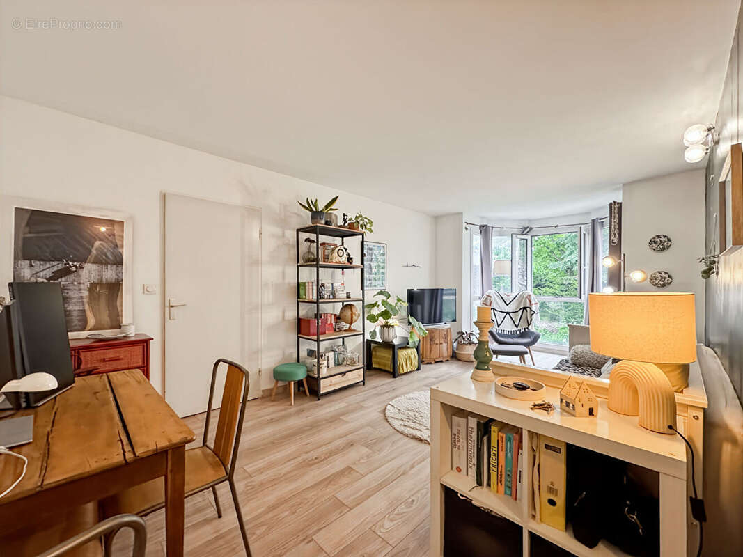 Appartement à ROSNY-SOUS-BOIS