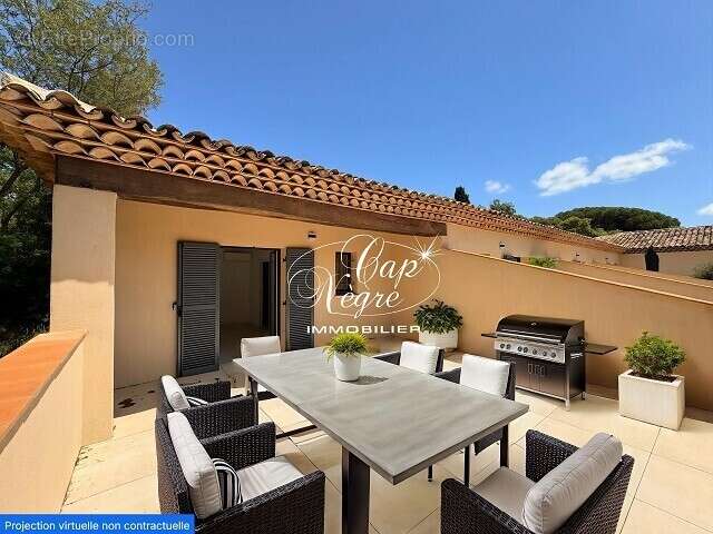 Appartement à GRIMAUD