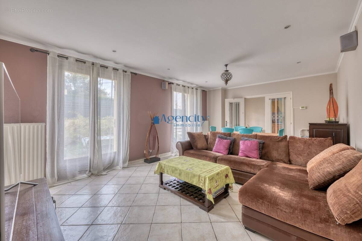 Maison à GOURNAY-SUR-MARNE