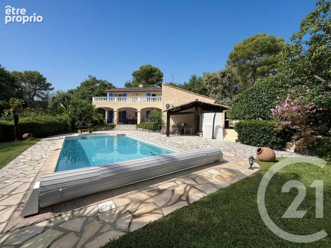 Maison 200 m² à Roquefort-Les-Pins  - photo 3