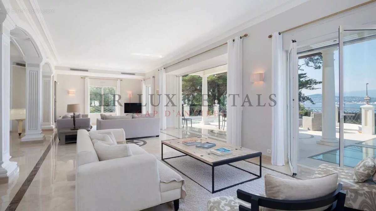 Maison à ANTIBES