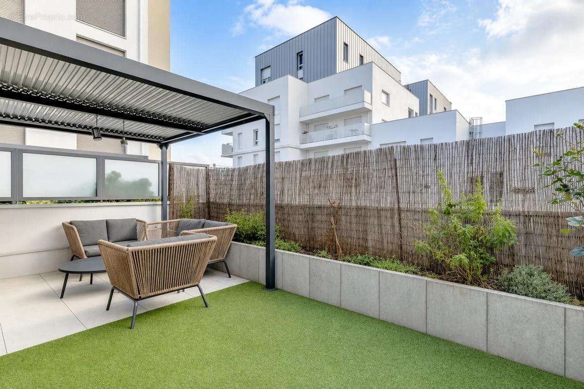 Appartement à COLOMBES