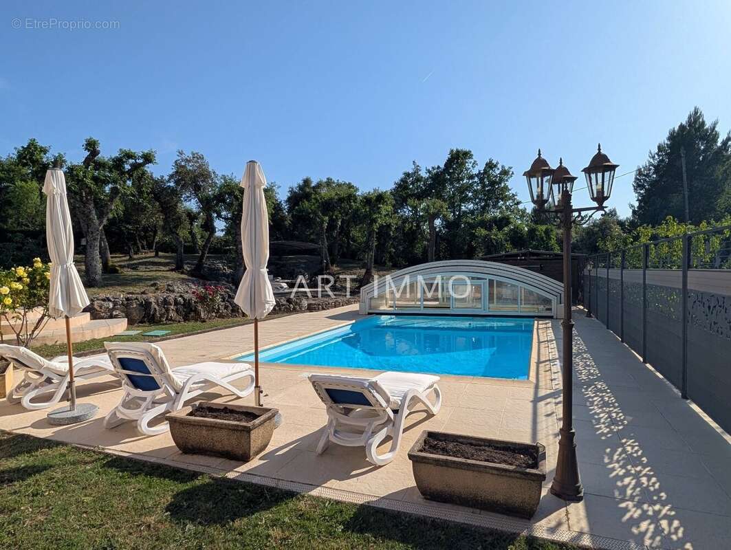 Propriete avec piscine et vues panoramiques - photo 5