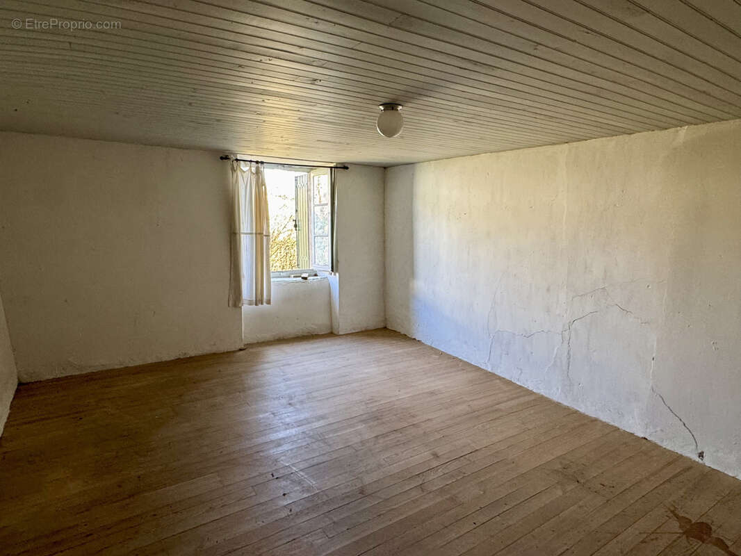 Maison à PAMPELONNE