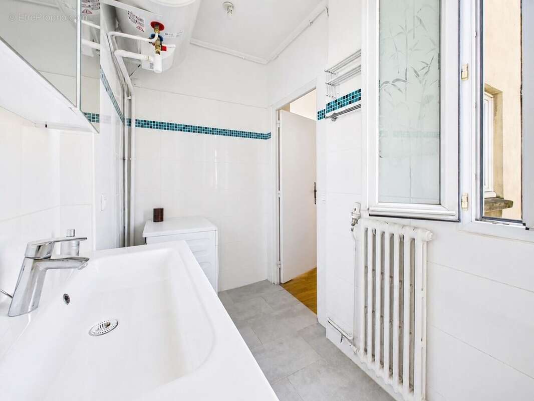 Photo 8 - Appartement à PARIS-17E