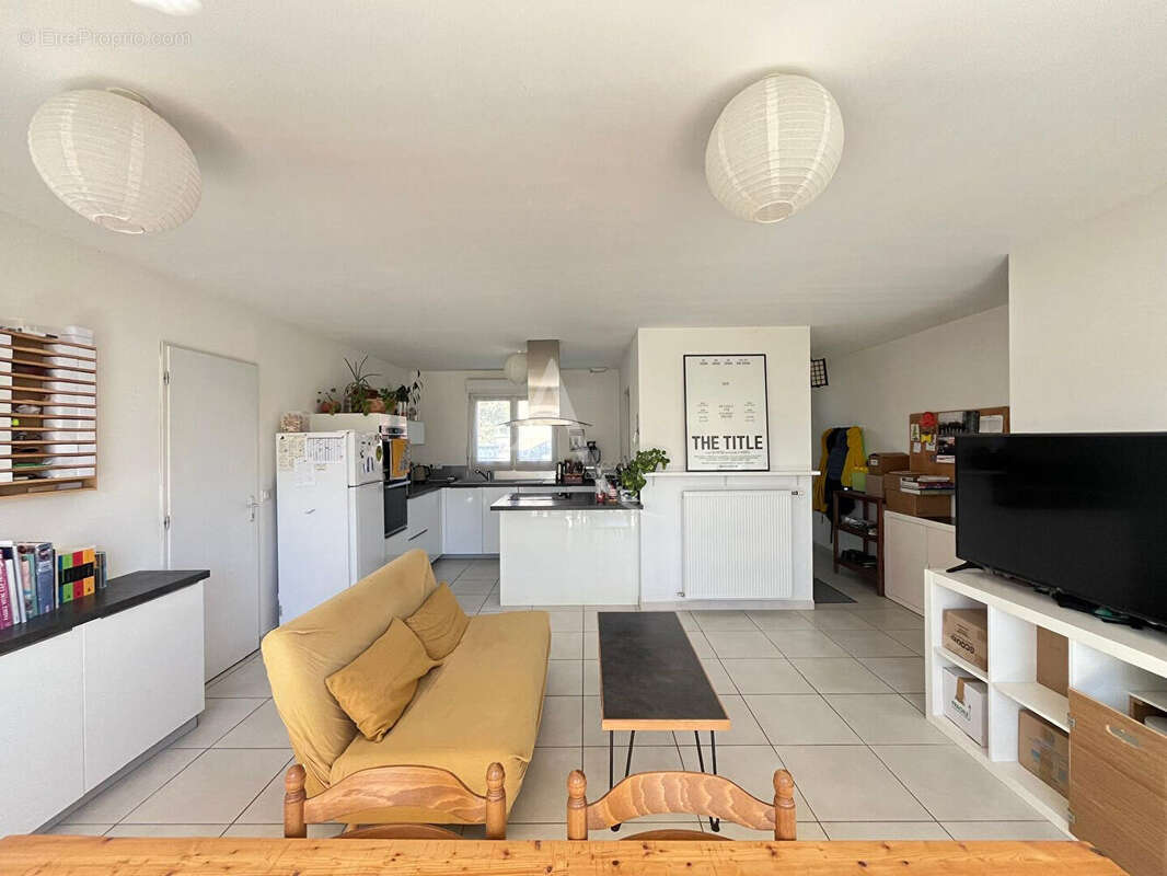 Maison récente avec 3 chambres à 10 minutes de Gémil ! - photo 2