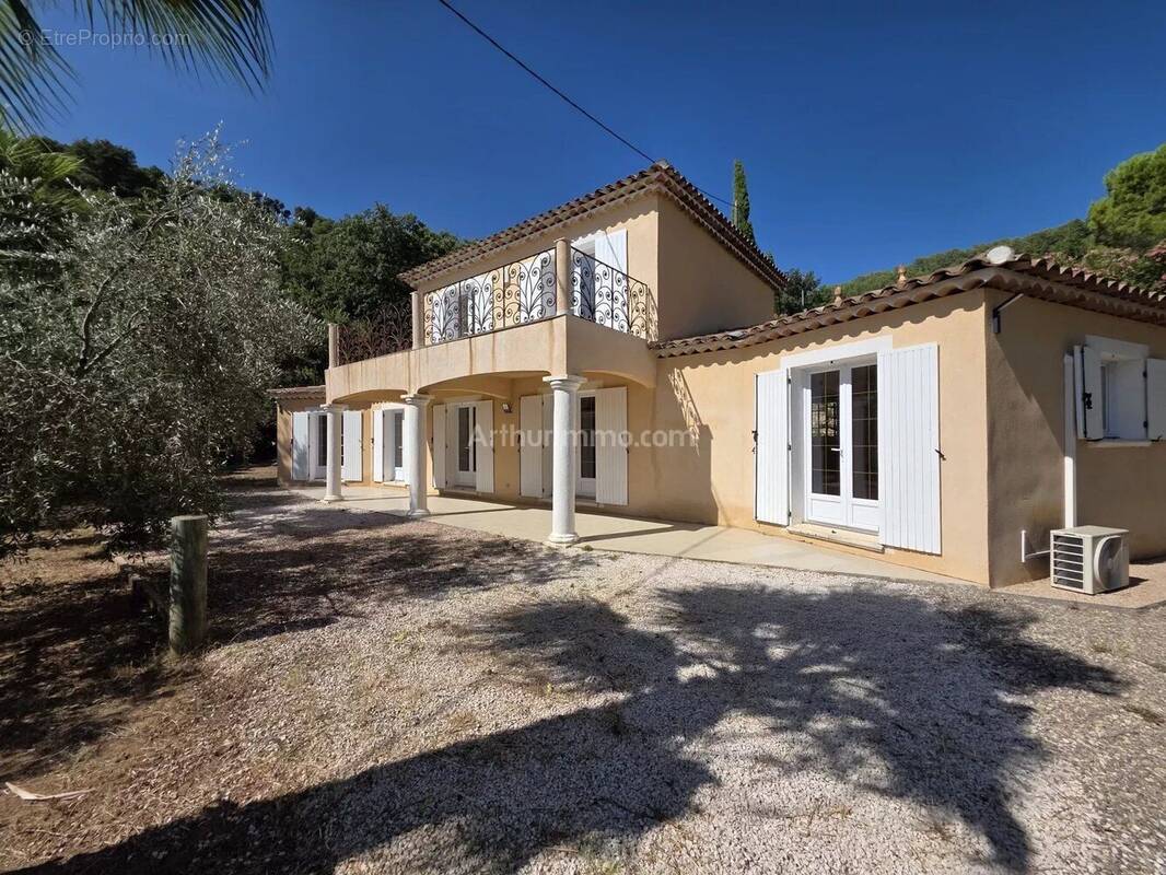 Maison à LA MOTTE