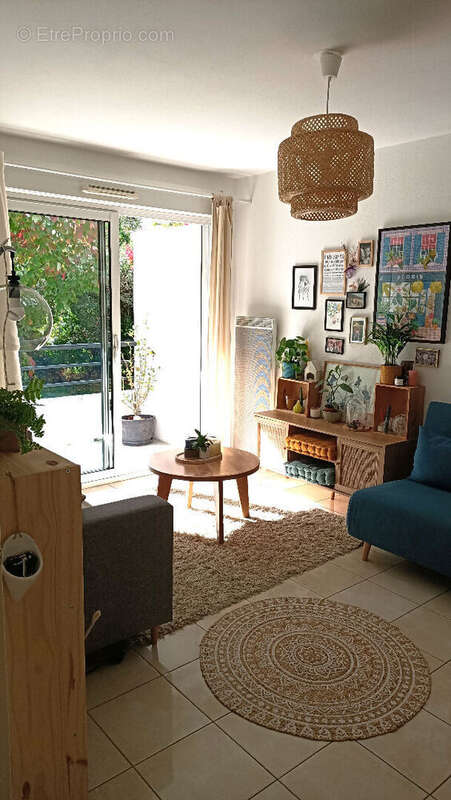 Appartement à SENE