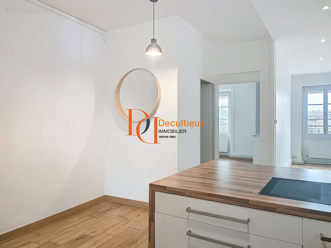 Appartement 86 m² à Villeurbanne  - photo 7