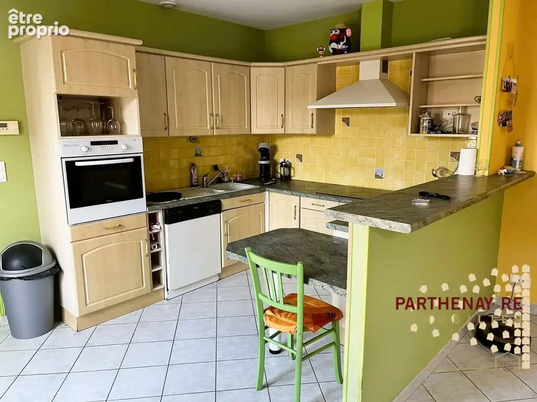 Maison 206 m² à La Ferriere-En-Parthenay  - photo 4