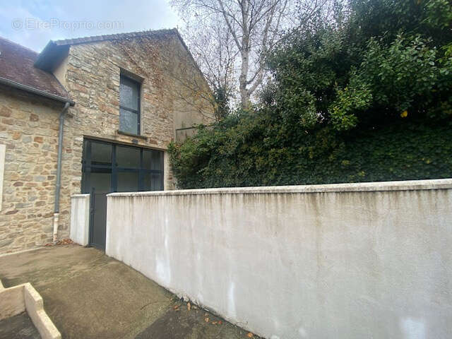 Appartement à COULAINES