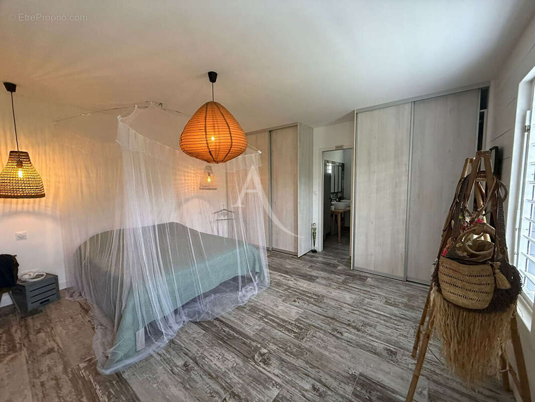 Villa d'exception : grands volumes & design - photo 6