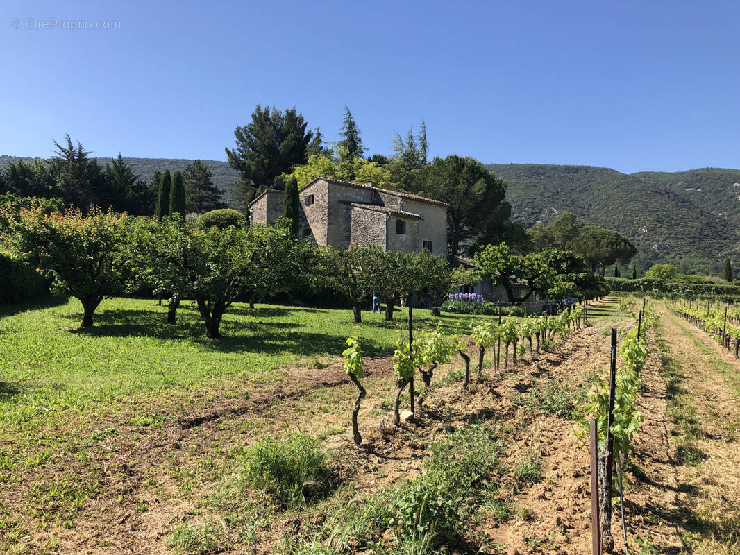 Maison à BONNIEUX