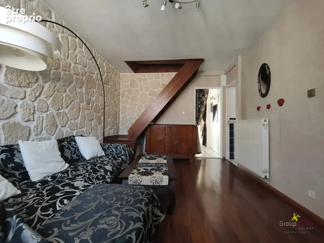 Appartement en duplex avec parking privé - en retrait de la rue - photo 8