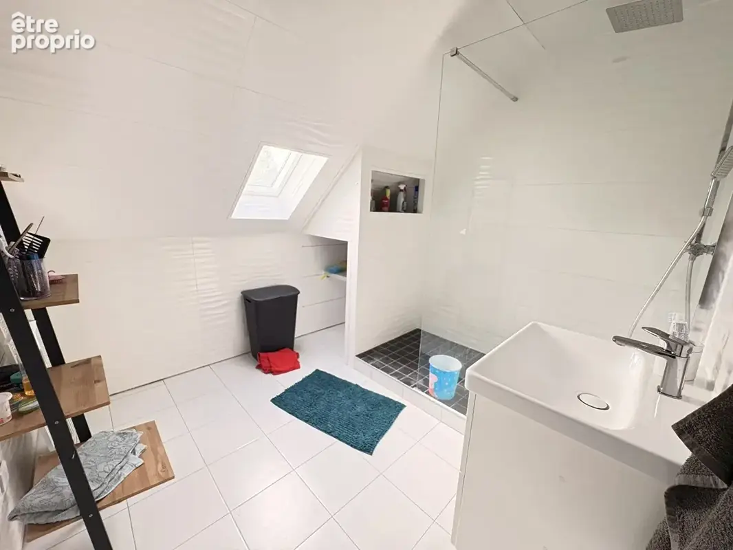 Maison spacieuse 8 pièces à vendre à Méru - Rare sur le marché - photo 11
