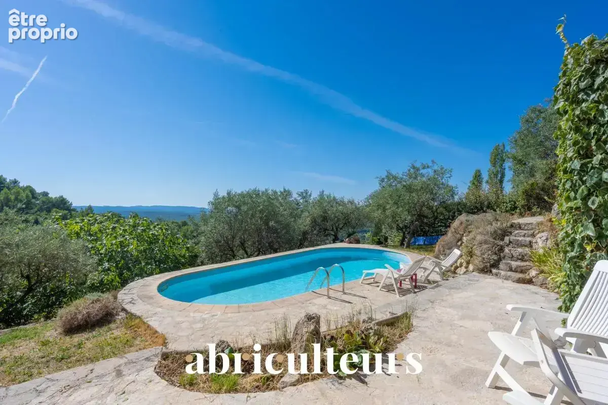 Maison familiale à fort potentiel de 150 m² – Vue panoramique – Piscine et jardin arboré – Seillans - photo 2
