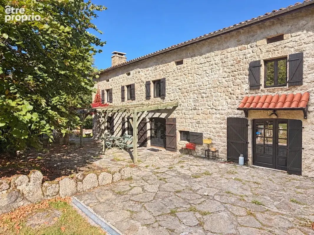 Maison à SAINT-BONNET-DE-MONTAUROUX
