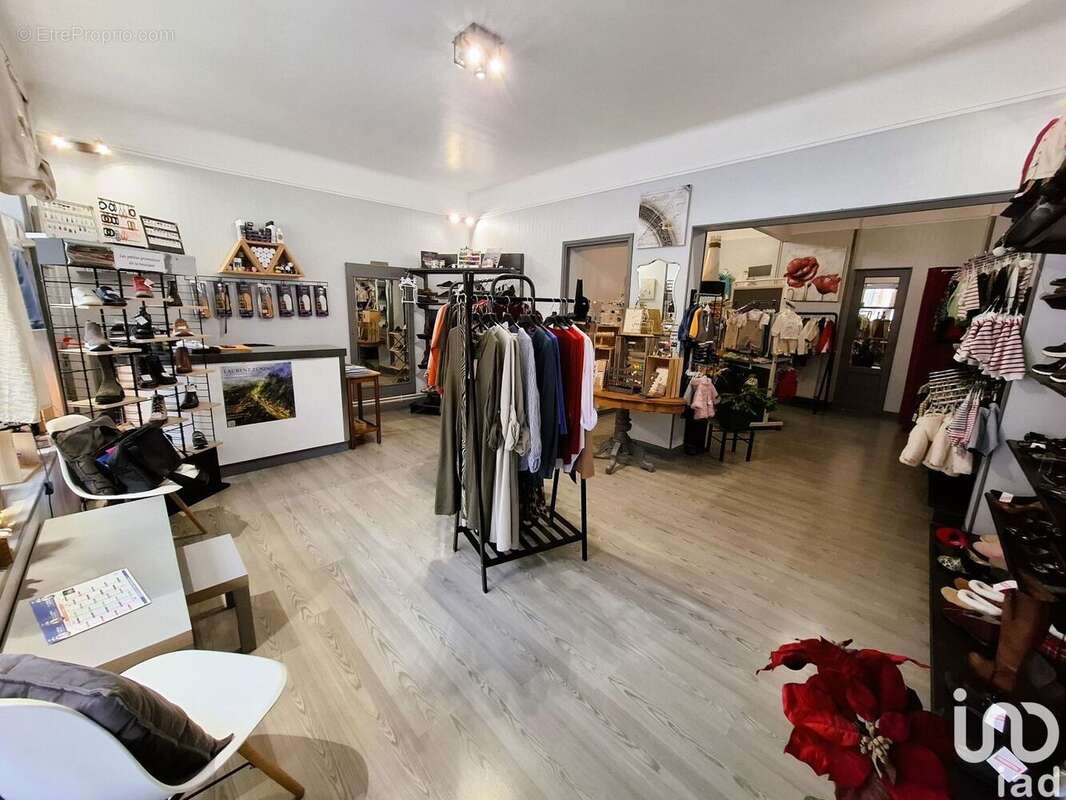 Photo 2 - Commerce à MONTEBOURG