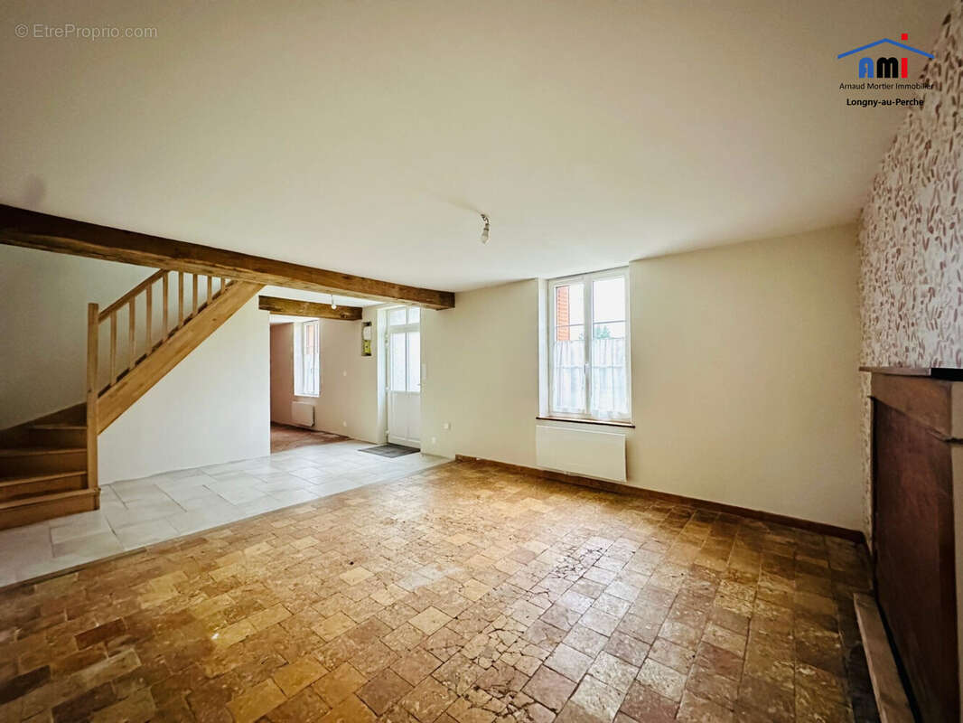 Maison à LONGNY-AU-PERCHE