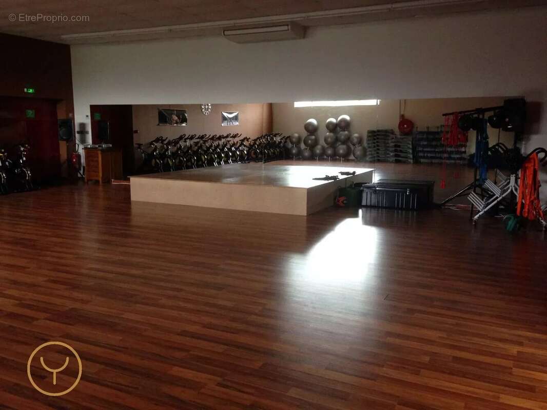 Commerce à ROMILLY-SUR-SEINE