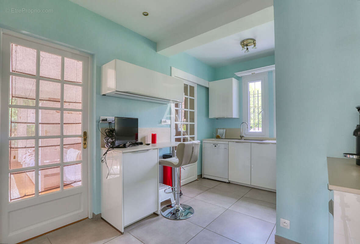 Maison à SAINT-ETIENNE-DU-ROUVRAY