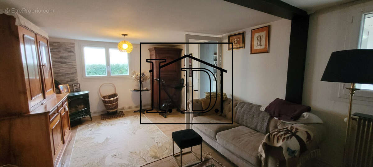 salon - Maison à BERGERAC