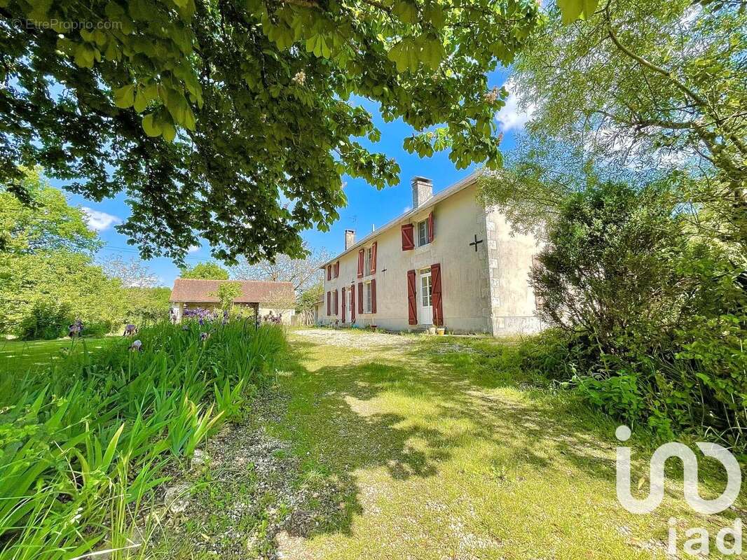 Photo 2 - Maison à CHAUVIGNY