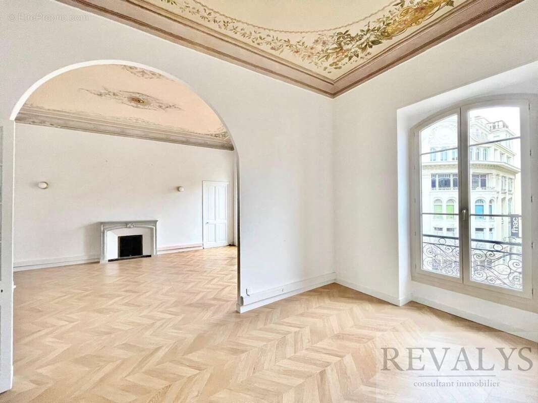 Alpes maritimes (06) - nice jean medecin - a vendre centre ville appartement bourgeois 160m2 renove 160m2 - photo 4