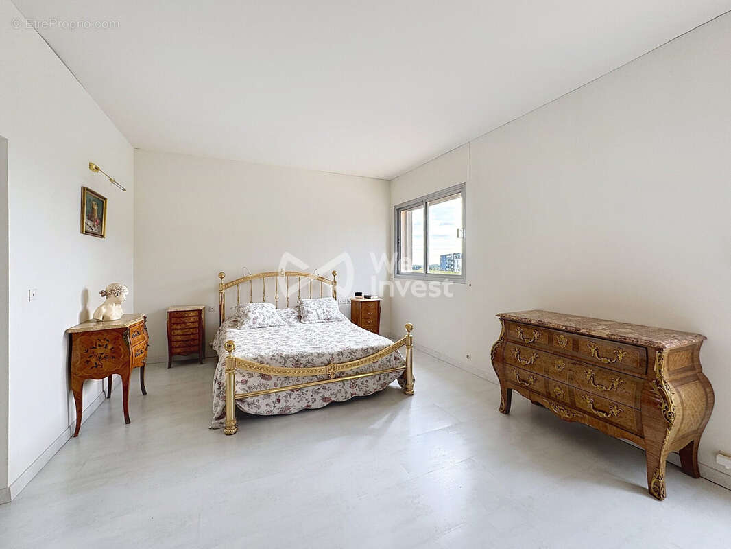 Maison 230 m² à Saint-Jean-De-Vedas  - photo 6