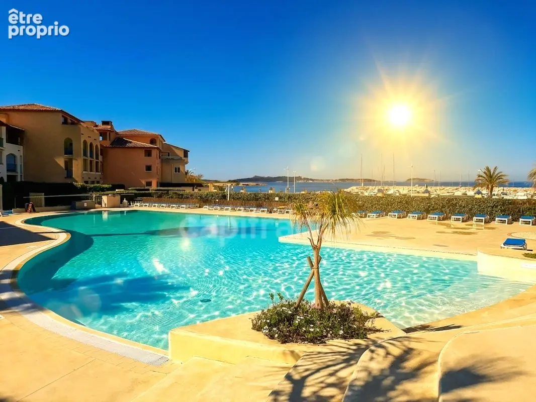 Appartement à SIX-FOURS-LES-PLAGES