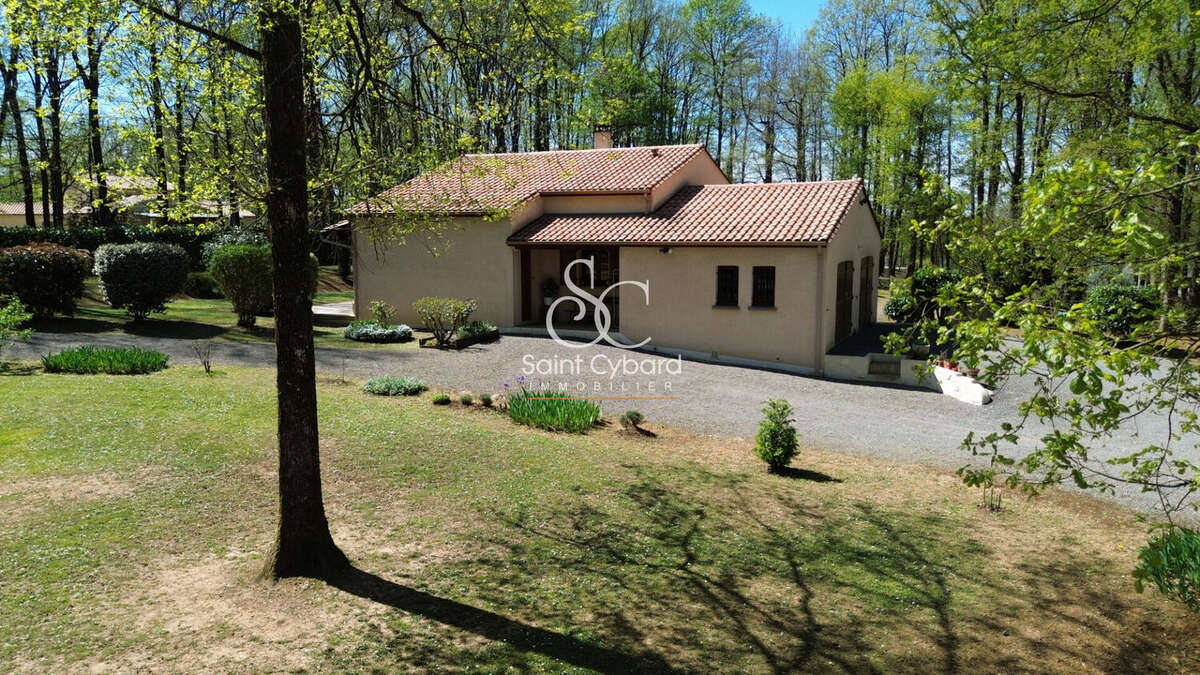 Maison à GARAT